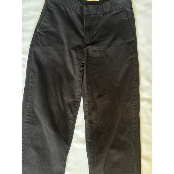 Levi's Baggy Trousers Mid Rise Women's Size 26 Chino Black Straight Leg jean - Picture 3 of 14